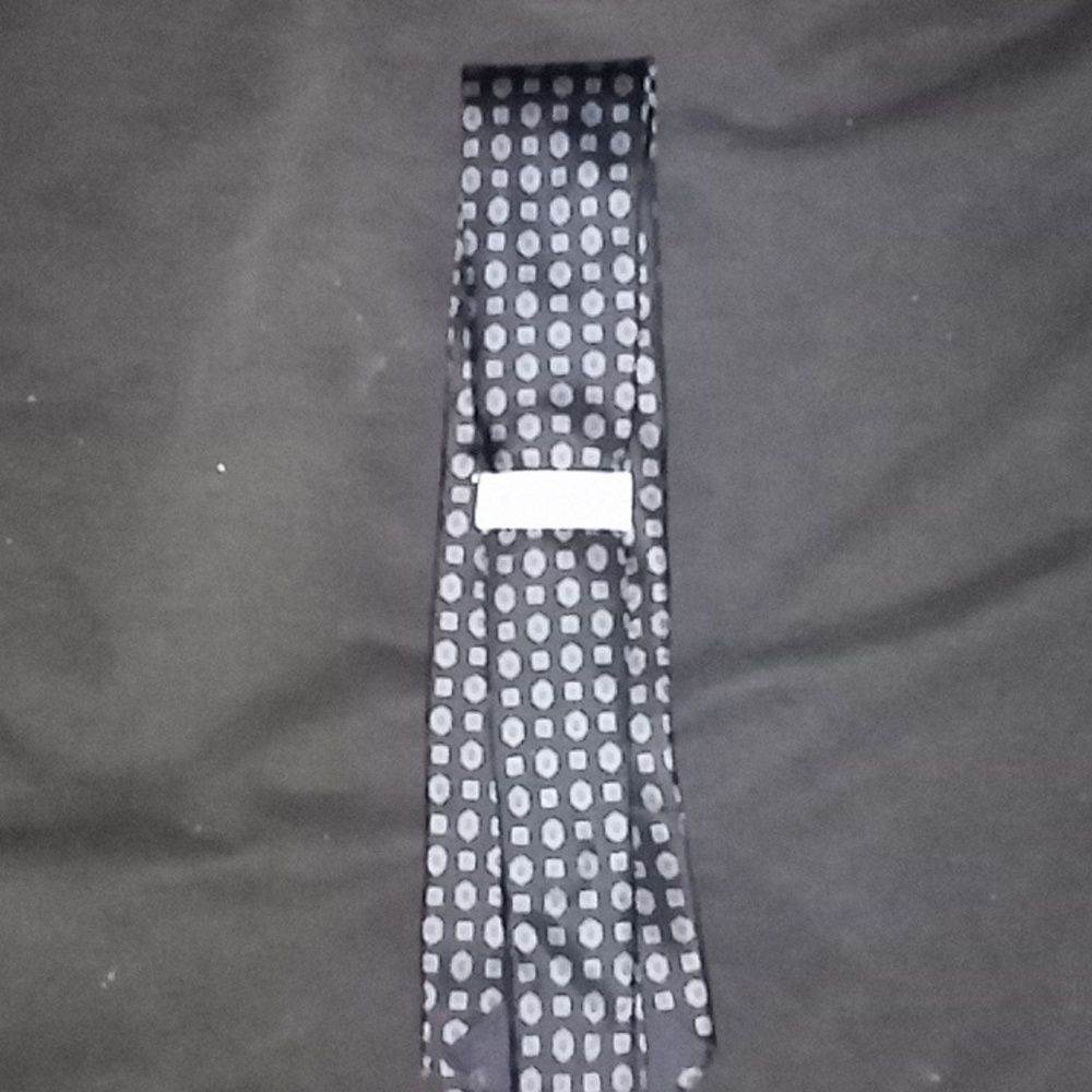 Geoffrey Beene tie